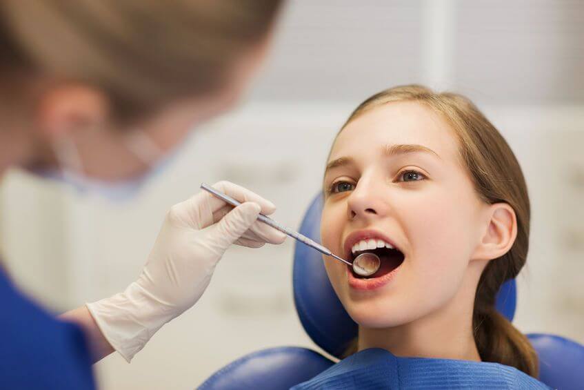 Eine leistungsstarke Zahnzusatzversicherung muss nicht teuer sein